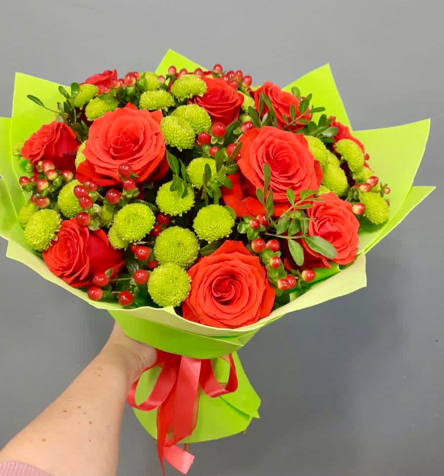 Букет цветов из: Хризантемы и Розы в Динской