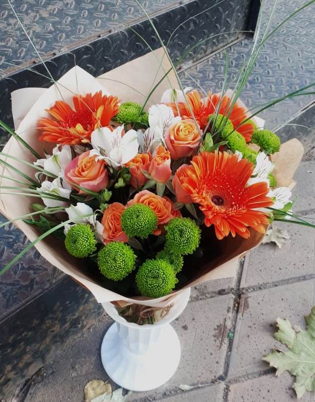Букет цветов из: Герберы, Хризантемы, Альстромерии и Розы в Динской