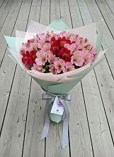 Букет цветов из:  Альстромерии #REPLACE_PRED# Динской