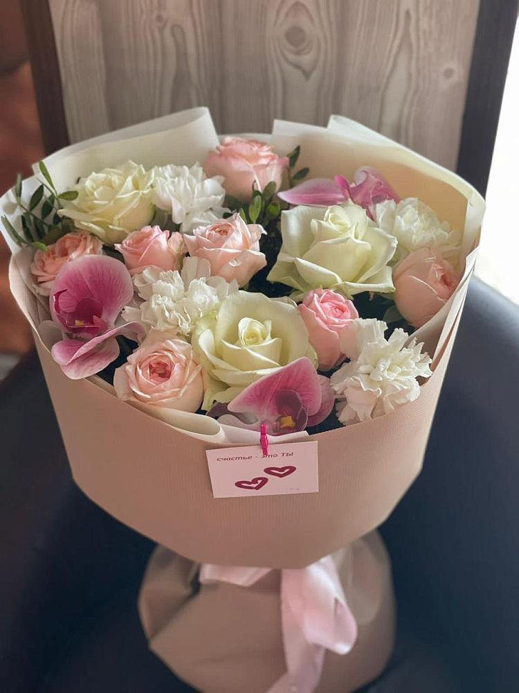 Букет цветов из: Орхидеи, Розы и Гвоздики в Динской