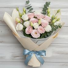 Букет цветов из:  Лизиантусы в Динской