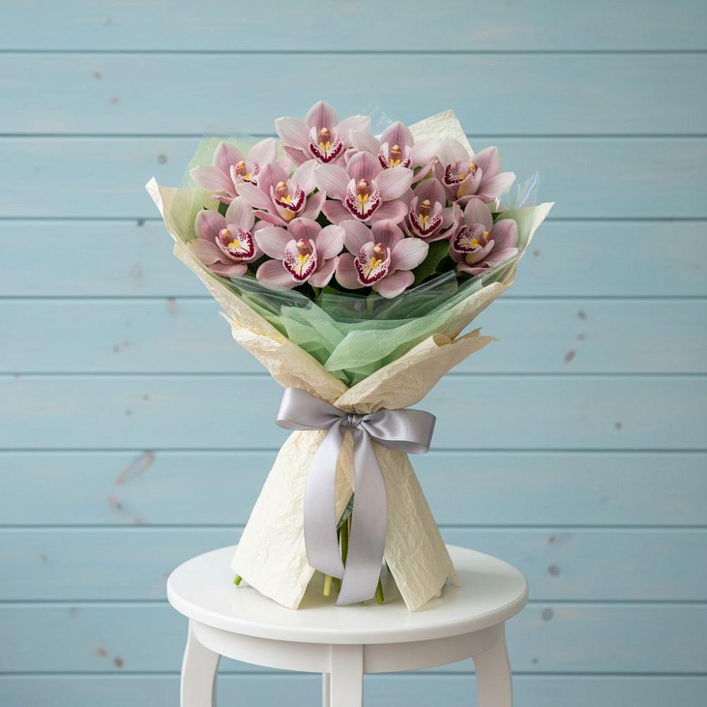 Букет цветов из: Орхидеи и Розы в Динской