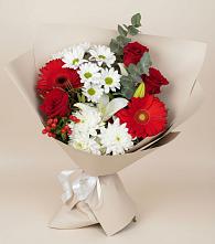 Букет цветов из:  Розы, Хризантемы, Герберы и Лилии в Динской