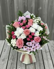 Букет цветов из:  Альстромерии, Гвоздики, Розы и Хризантемы в Динской