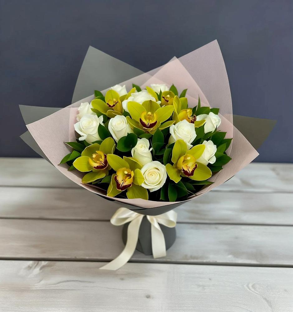 Букет цветов из: Орхидеи и Розы в Динской