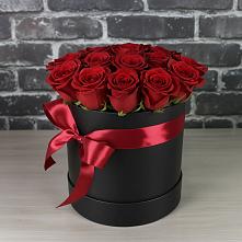 Цветочная композиция из Розы в шляпной коробке в Динской