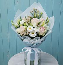 Букет цветов из:  Розы и Лизиантусы в Динской