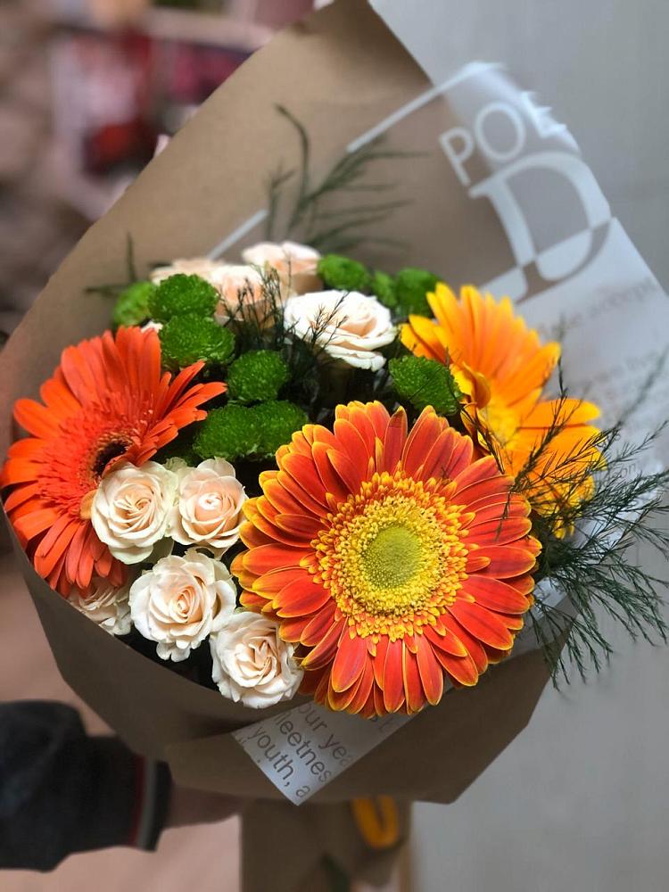 Букет цветов из: Герберы, Хризантемы и Розы в Динской