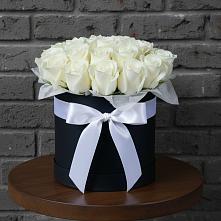 Цветочная композиция из Розы в шляпной коробке в Динской